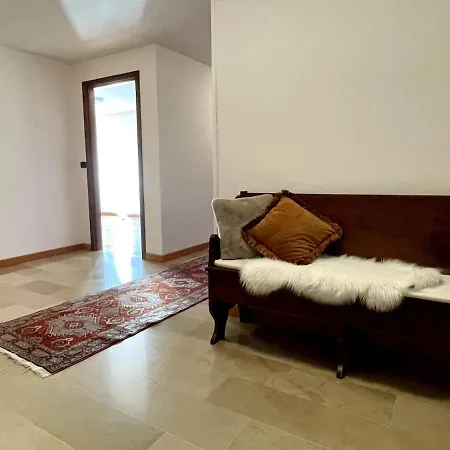 Apartment Solarium View Rom